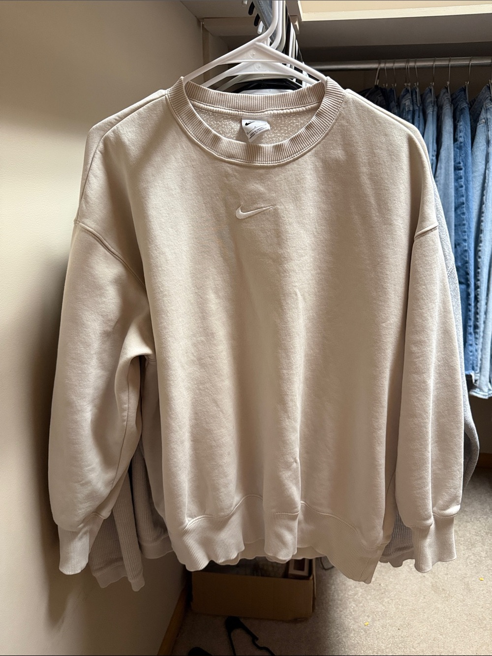 Nike Cream Crewneck Sweatshirt with Embroidered Swoosh